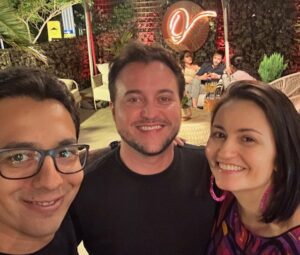 Omilia completa 9 anos